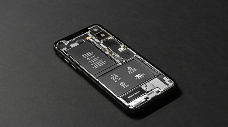 iPhone 电池健康怎么看？循环次数、峰值性能与更换时机的真实判断